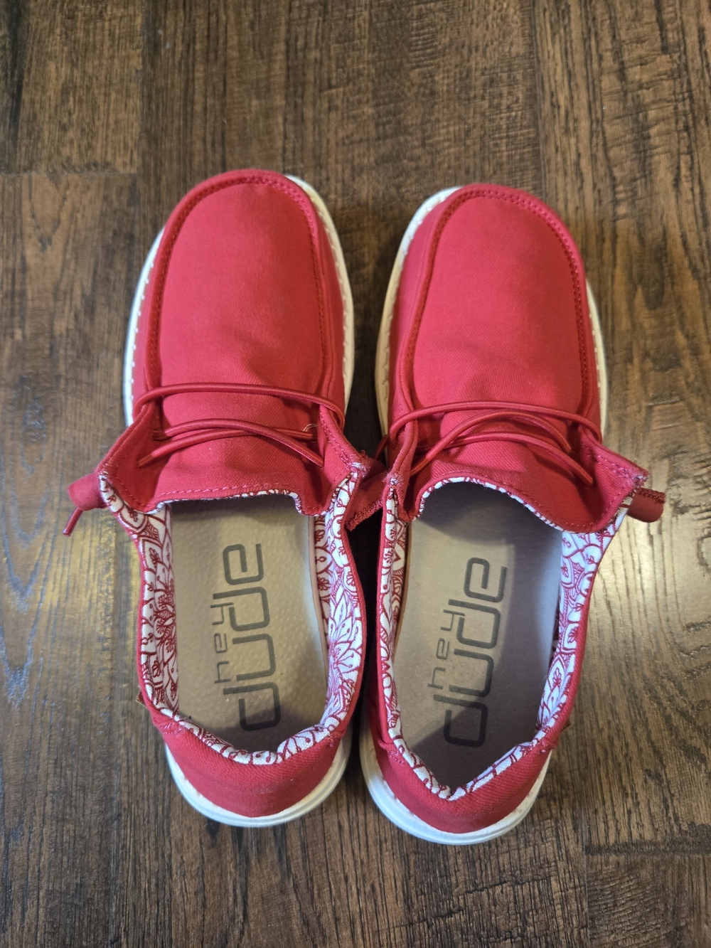 Hey Dude Red "Wendy' Canvas Slip- with Patterned Lining  Sz 6.5